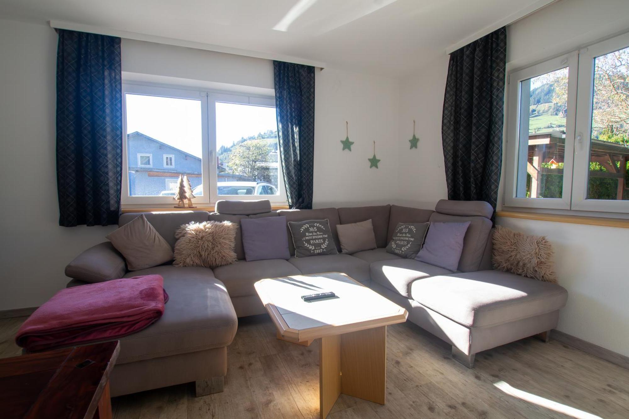 The Steinbock Lodge With Garden And Bbq Zell am See Luaran gambar